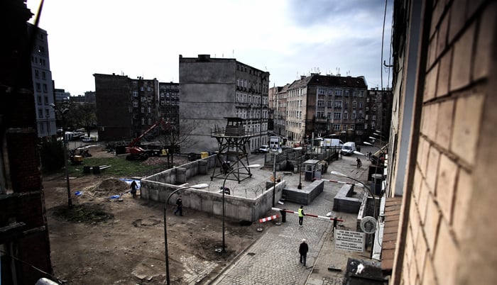 Na zdjęciu sceny z oscarowego &bdquo;Mostu szpieg&oacute;w&rdquo; kręcone przy Ptasiej i Kurkowej