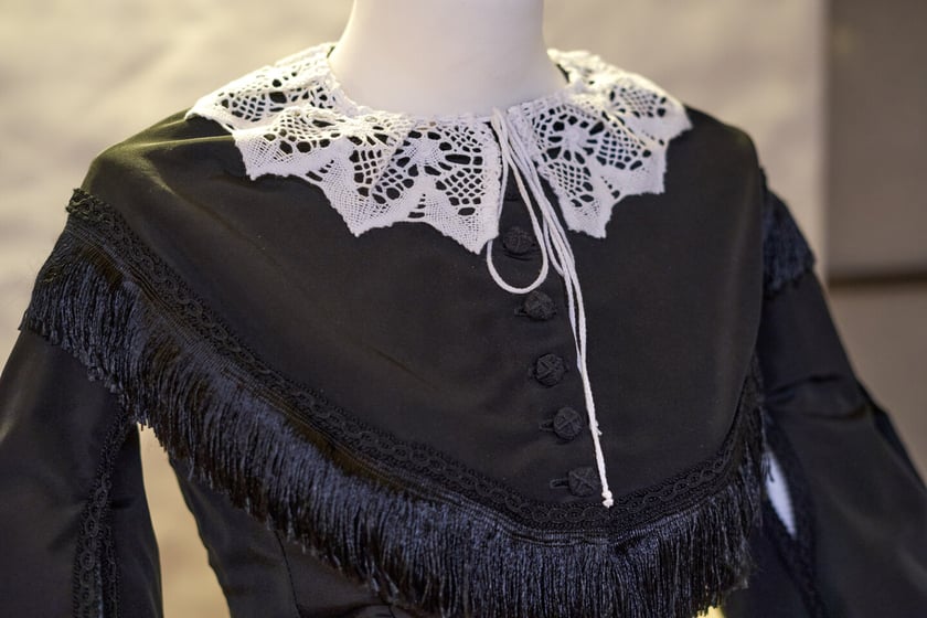 Żałobna suknia. Wystawa &bdquo;Czarna sukienka. Patriotki w walce o wolność&rdquo;&nbsp;