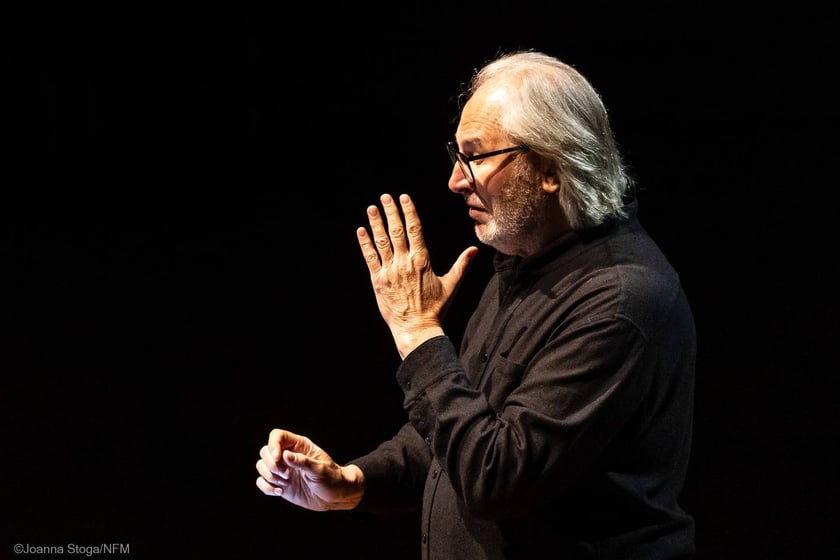 Estonian Philharmonic Chamber Choir, dyryguje Tõnu Kaljuste 