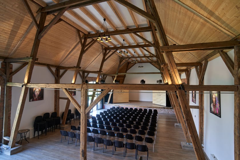 Stodoła Kulturalna w Lutyni