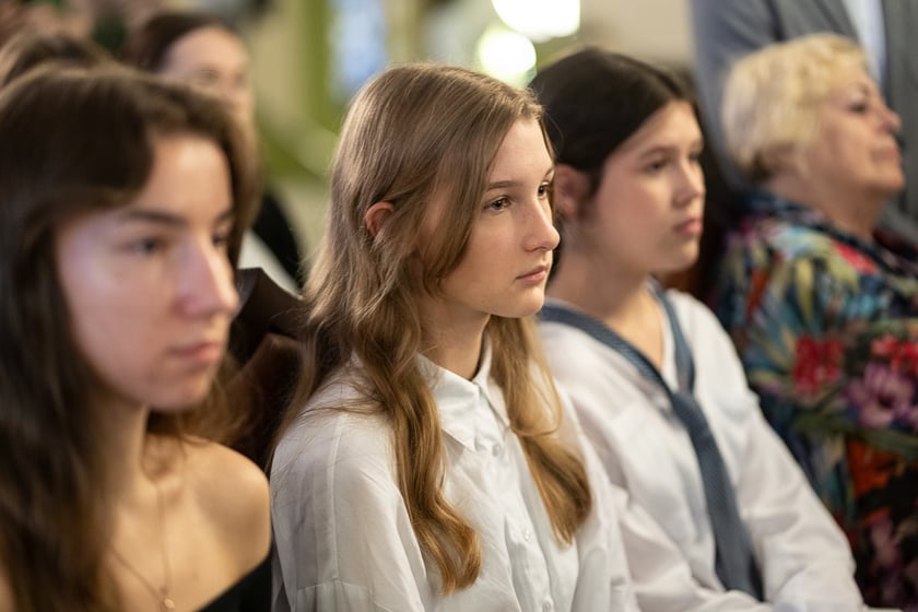 Uroczystość wręczenia stypendi&oacute;w artystycznych w Sali Wielkiej ratusza