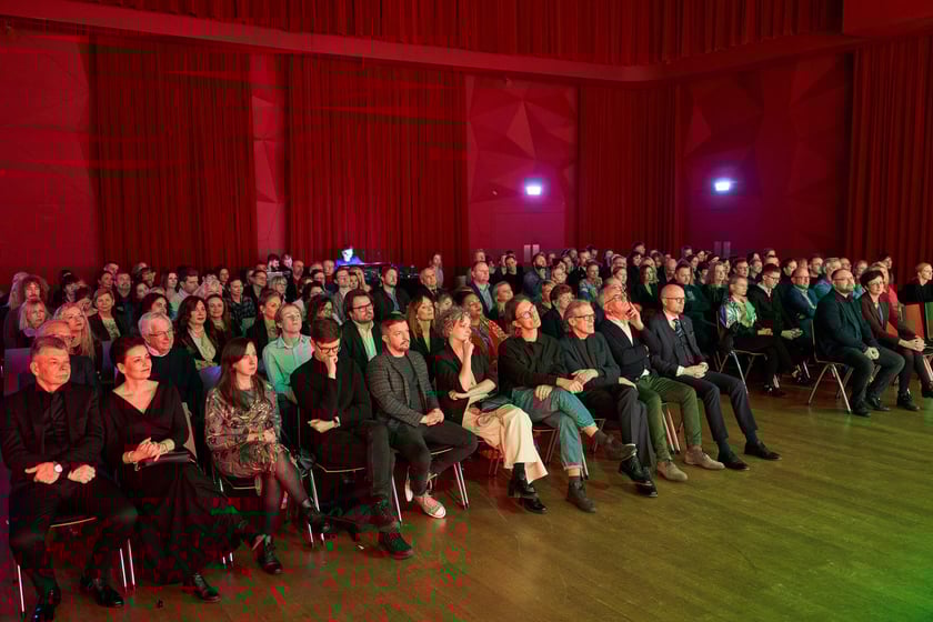 Publiczność gali wręczenia Wrocławskiej Nagrody Artystycznej 2023