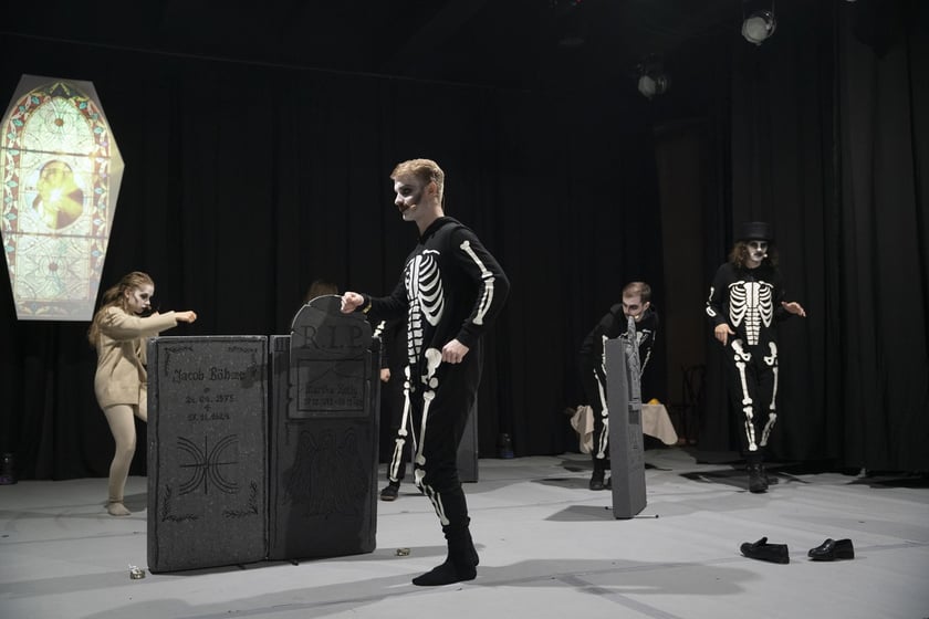 Spektakl &bdquo;Gotyk polski&rdquo; &ndash; pierwsza premiera Teatru Dialogu w Dawnej Pralni