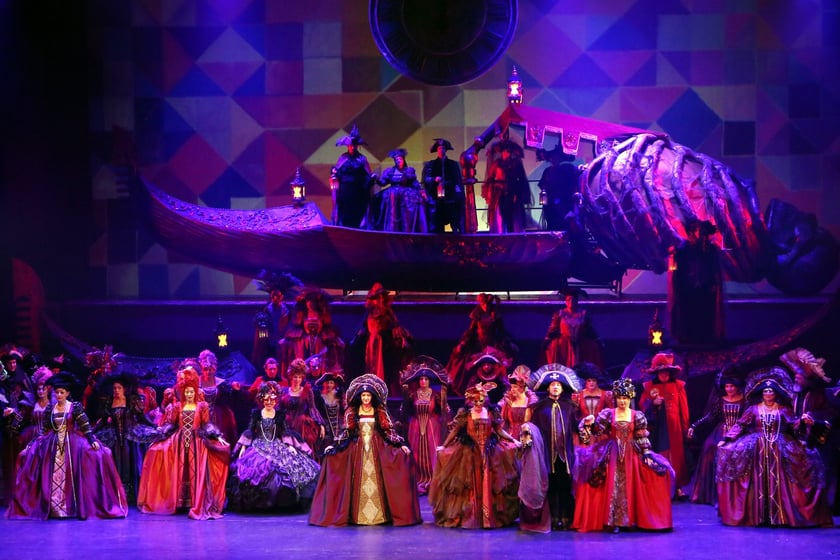 Artyści Opery Wrocławskiej i goście podczas gali &bdquo;Opera Italia&rdquo;