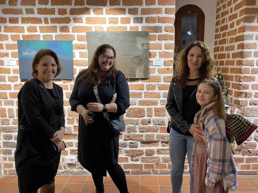 Wernisaż wystawy W inny miejscu w Galerii Brama Wrocławska w Oleśnicy