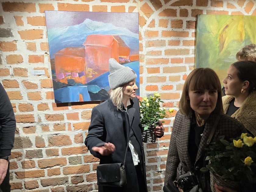 Wernisaż wystawy W inny miejscu w Galerii Brama Wrocławska w Oleśnicy