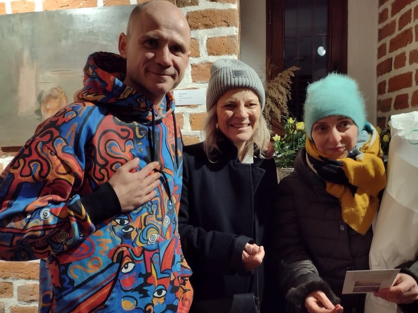 Wernisaż wystawy W inny miejscu w Galerii Brama Wrocławska w Oleśnicy