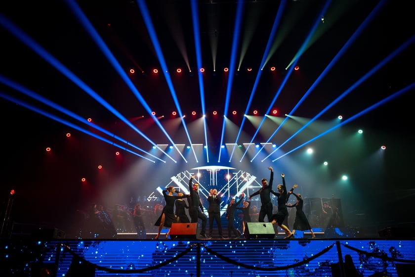 Wielkie show w Hali stulecia. Koncert "Gwiazdozbiór Aniołów. In varietae concordia".