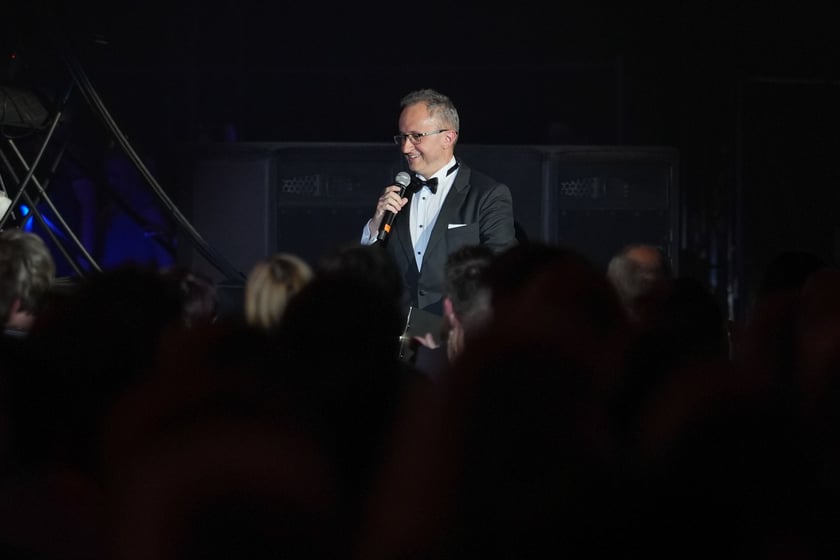 Wielkie show w Hali stulecia. Koncert "Gwiazdozbiór Aniołów. In varietae concordia".