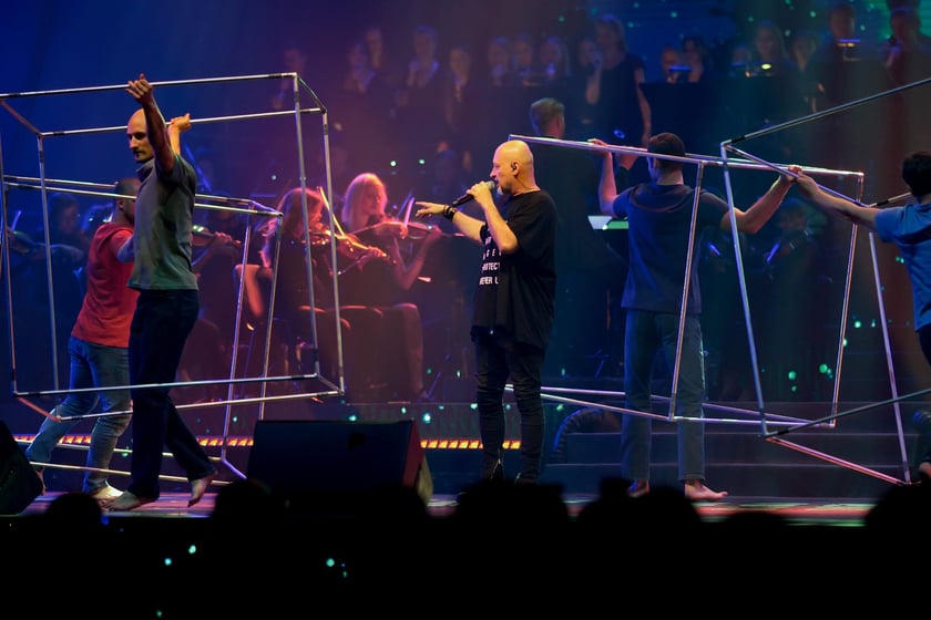 Wielkie show w Hali stulecia. Koncert "Gwiazdozbiór Aniołów. In varietae concordia".