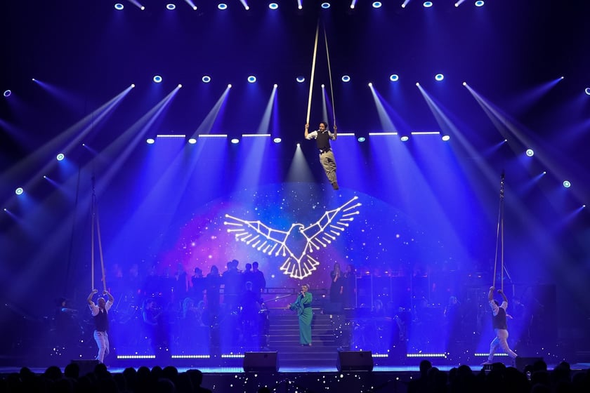 Wielkie show w Hali stulecia. Koncert "Gwiazdozbiór Aniołów. In varietae concordia".