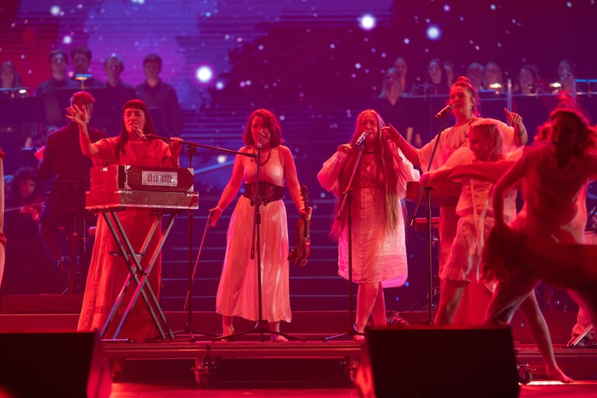 Wielkie show w Hali stulecia. Koncert "Gwiazdozbiór Aniołów. In varietae concordia".