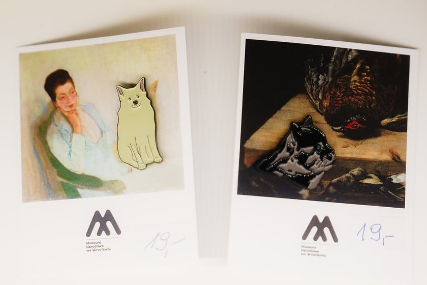 Gadżety w sklepiku Muzeum Narodowego we Wrocławiu