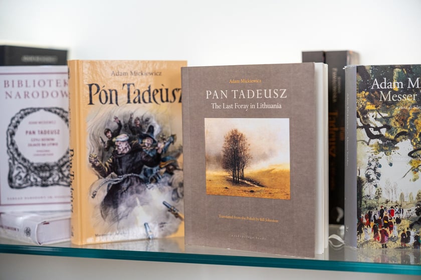 Gadżety w sklepiku Muzeum Pana Tadeusza