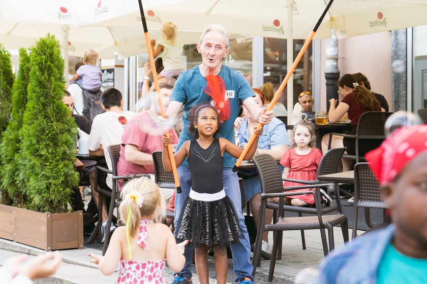 Kolorowa parada Lelenfant na ulicach Wrocławia, 29.07.2024
