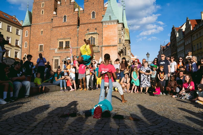 Kolorowa parada Lelenfant na ulicach Wrocławia, 29.07.2024
