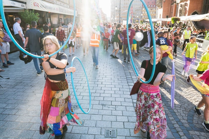 Kolorowa parada Lelenfant na ulicach Wrocławia, 29.07.2024