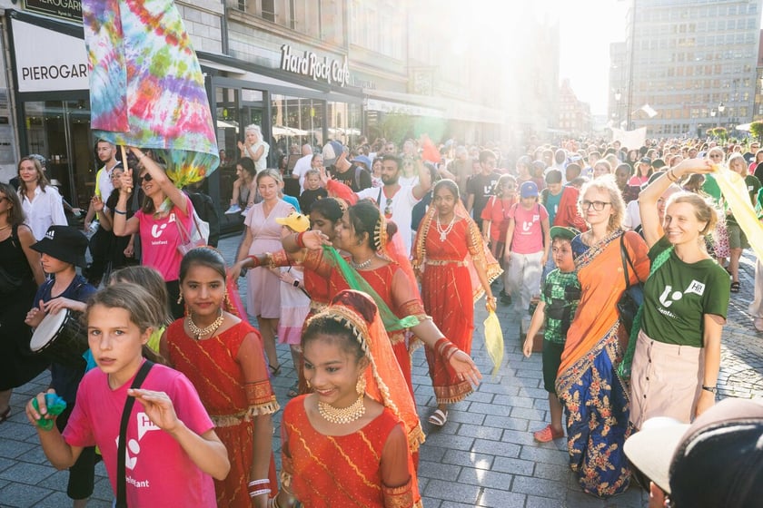 Kolorowa parada Lelenfant na ulicach Wrocławia, 29.07.2024