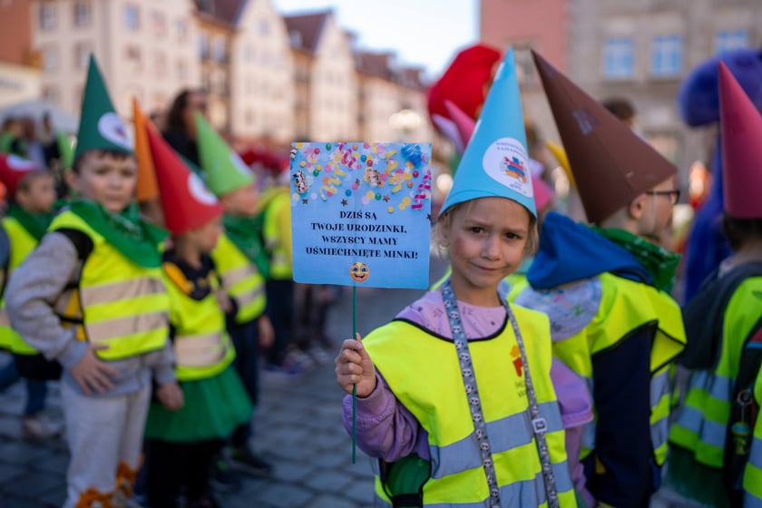 Parada na Wrocławskim Festiwalu Krasnoludków 2024