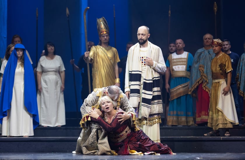 Pr&oacute;ba do spektaklu &bdquo;Nabucco&rdquo; w Operze Wrocławskiej