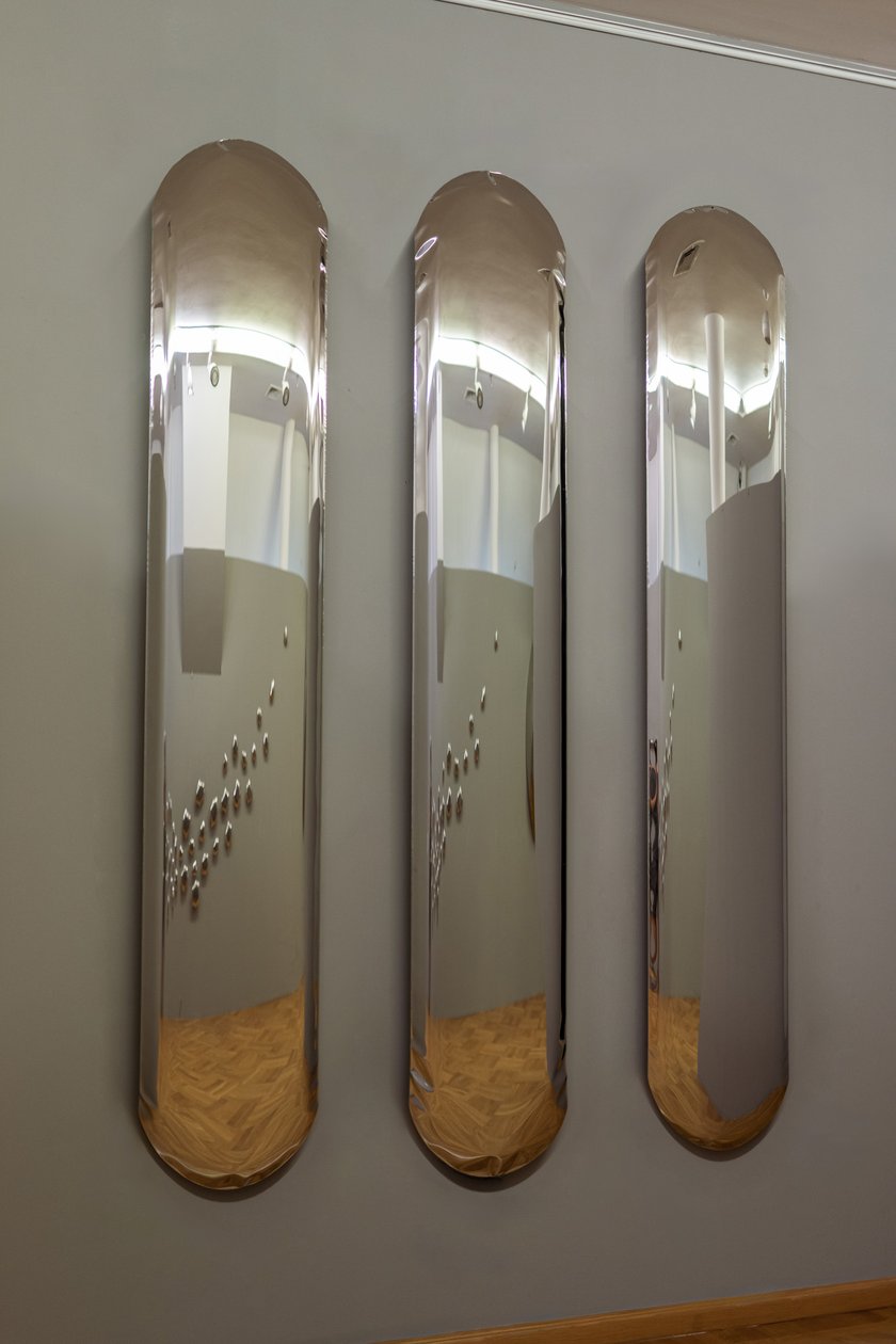 Prace Oskara Zięty precentowane na wystawie indywidulanej w Singapurze