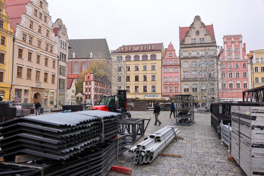 Na wrocławskim Rynku jest już szykowana scena na wielki koncert 11 listopada