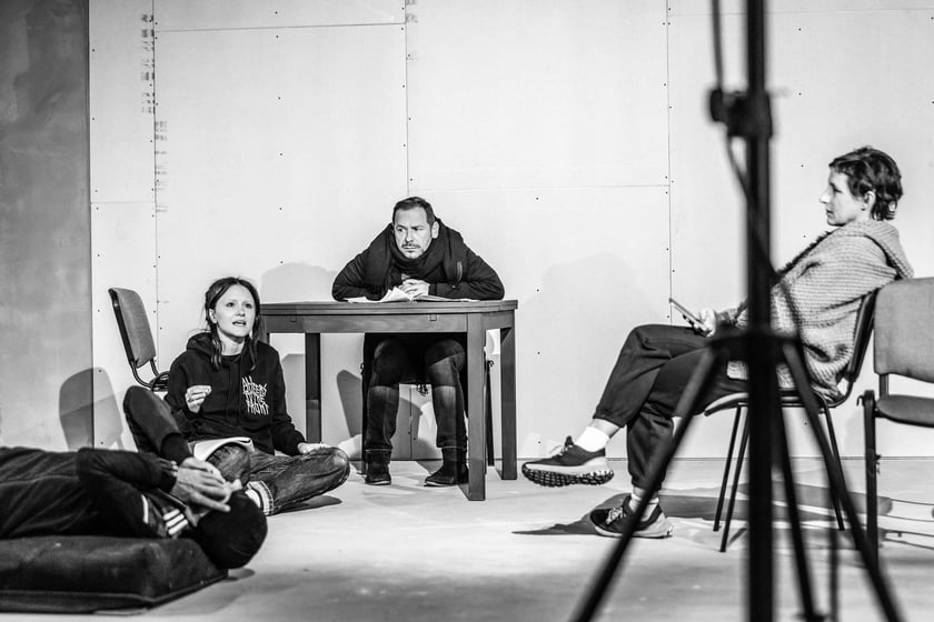 Zdjęcie z próby „Jesieni” w Teatrze Polskim w Podziemiu