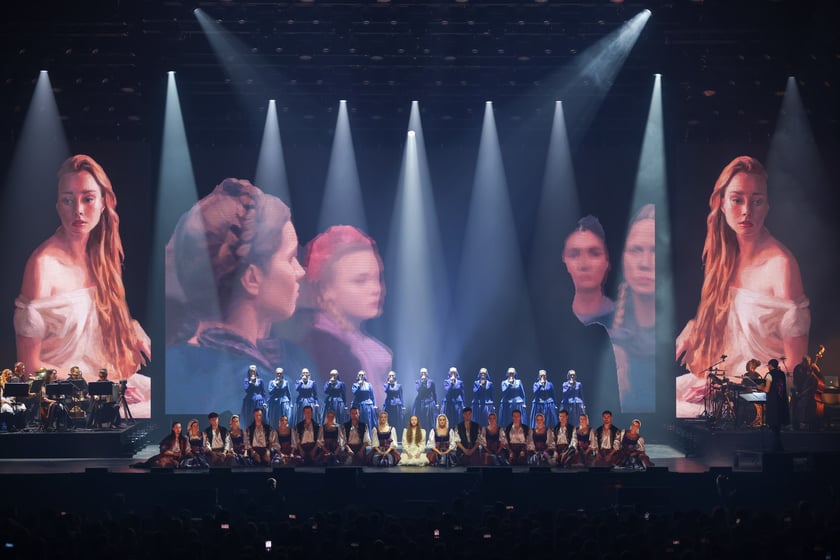 Widowisko "Chłopi Tańcuj Remixed" w Hali Stulecia