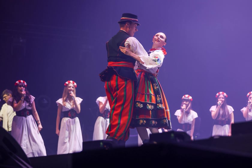 Widowisko "Chłopi Tańcuj Remixed" w Hali Stulecia