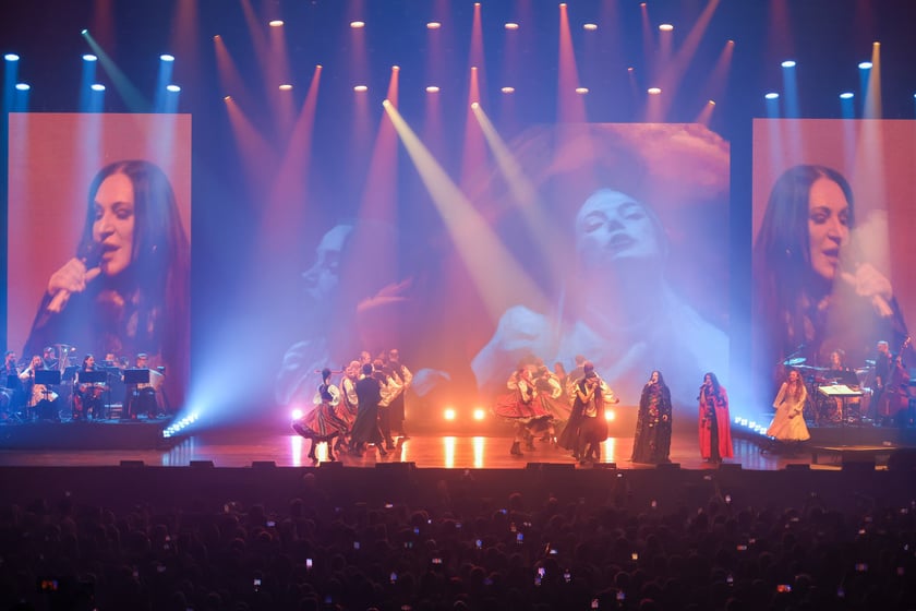 Widowisko "Chłopi Tańcuj Remixed" w Hali Stulecia