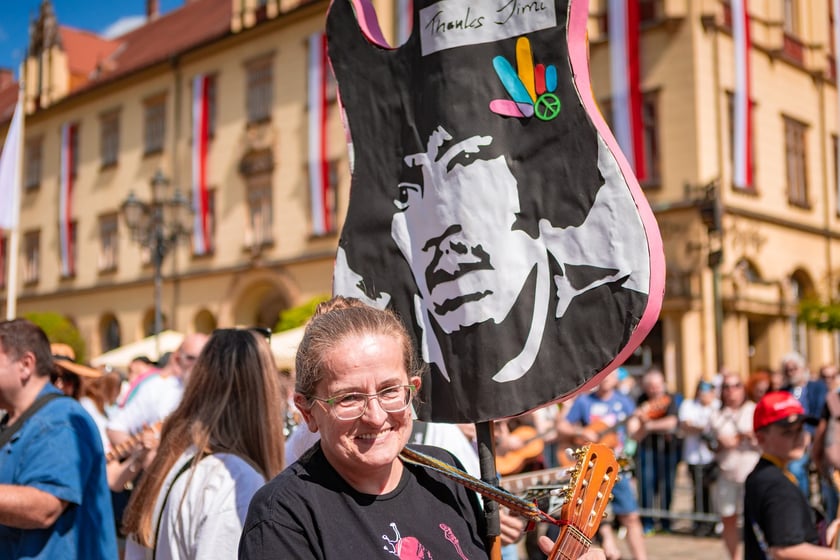 Gitarowy Rekord Świata 2025 na wrocławskim rynku