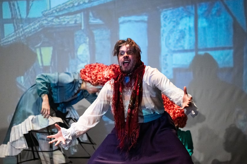 Otwarcie Teatru KAMBAK i próba generalna spektaklu Piękna i Bestia