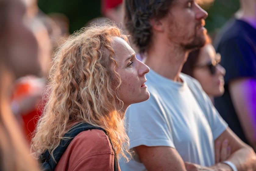 Na zdjęciach sobotni wiecz&oacute;r (19 lipca) na Festiwalu WROsound