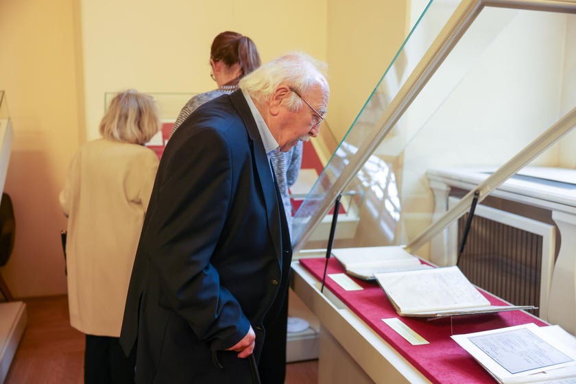 Przekazanie korespondencji profesora Janusza Deglera do Biblioteki Ossolineum, 18 września 2025