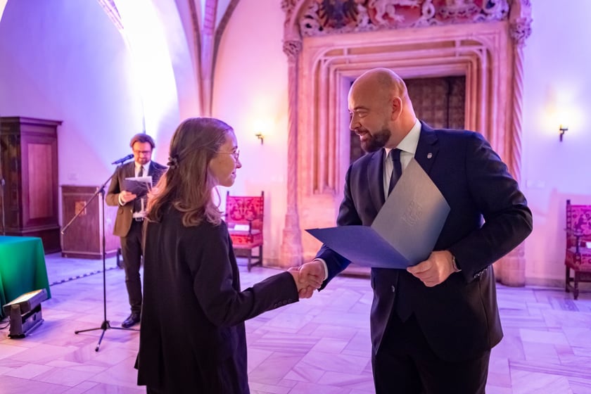 Uroczystość przyznania stypendi&oacute;w dla młodzieży wrocławskiej, uzdolnionej artystycznie