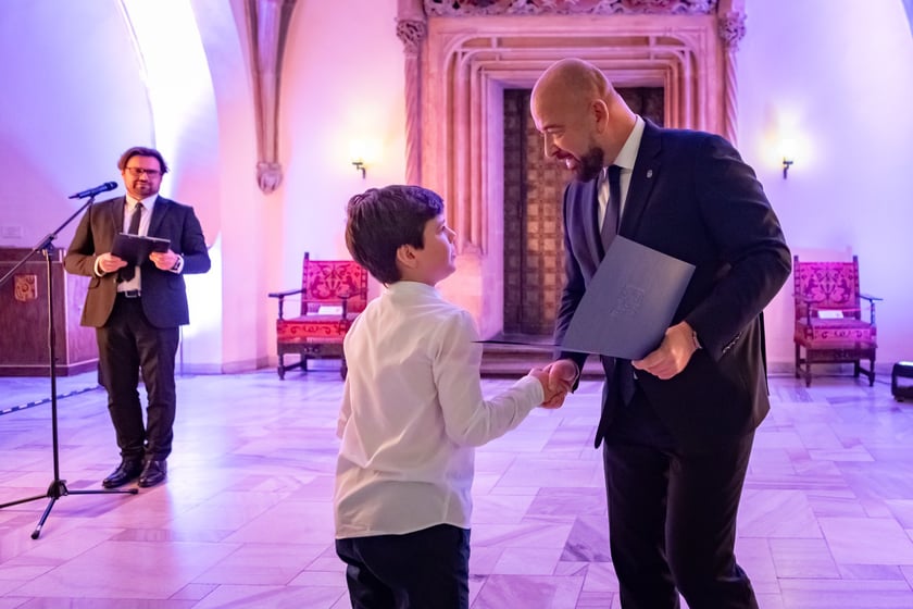 Uroczystość przyznania stypendi&oacute;w dla młodzieży wrocławskiej, uzdolnionej artystycznie