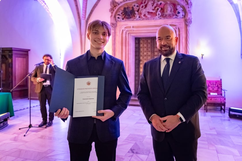 Uroczystość przyznania stypendi&oacute;w dla młodzieży wrocławskiej, uzdolnionej artystycznie