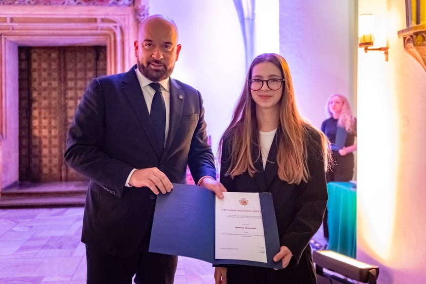 Uroczystość przyznania stypendi&oacute;w dla młodzieży wrocławskiej, uzdolnionej artystycznie