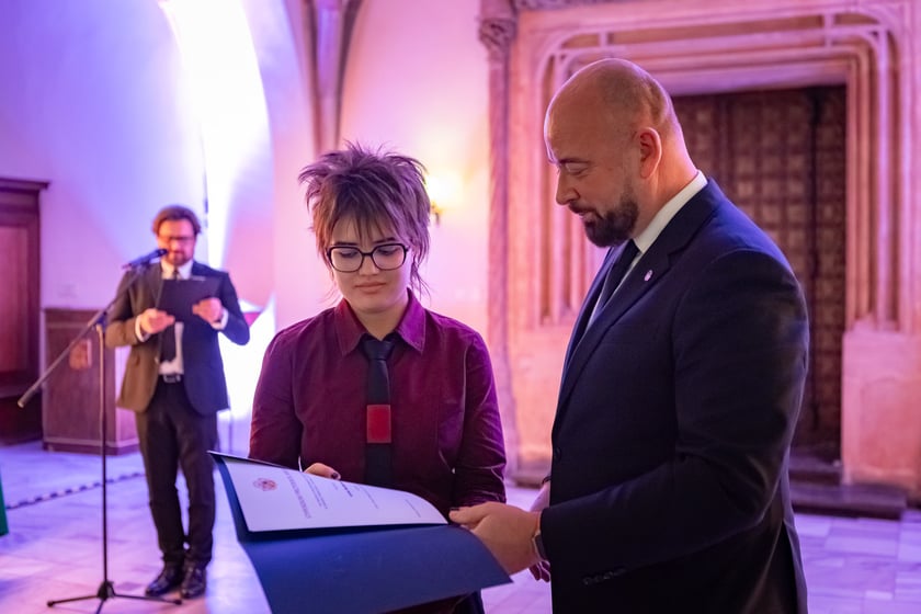 Uroczystość przyznania stypendi&oacute;w dla młodzieży wrocławskiej, uzdolnionej artystycznie