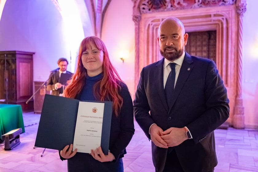 Uroczystość przyznania stypendi&oacute;w dla młodzieży wrocławskiej, uzdolnionej artystycznie