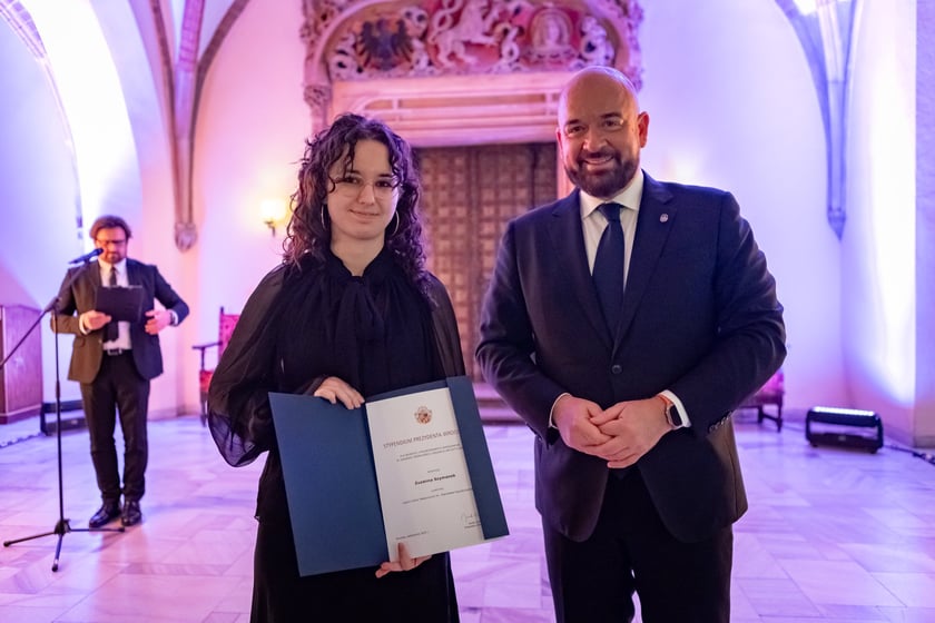 Uroczystość przyznania stypendi&oacute;w dla młodzieży wrocławskiej, uzdolnionej artystycznie