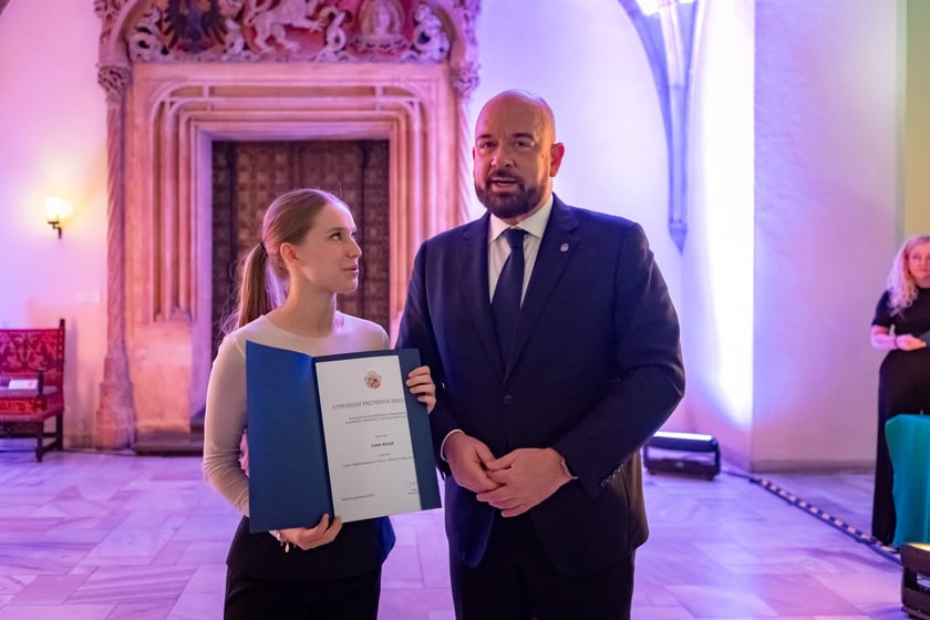 Uroczystość przyznania stypendi&oacute;w dla młodzieży wrocławskiej, uzdolnionej artystycznie