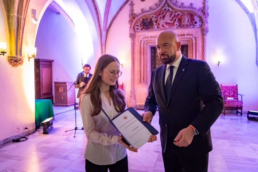 Uroczystość przyznania stypendi&oacute;w dla młodzieży wrocławskiej, uzdolnionej artystycznie
