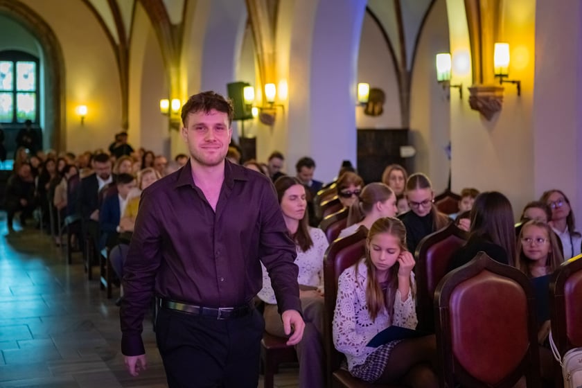 Uroczystość przyznania stypendi&oacute;w dla młodzieży wrocławskiej, uzdolnionej artystycznie