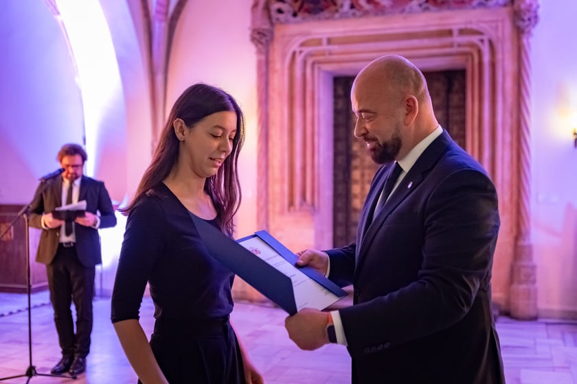 Uroczystość przyznania stypendi&oacute;w dla młodzieży wrocławskiej, uzdolnionej artystycznie