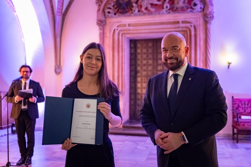 Uroczystość przyznania stypendi&oacute;w dla młodzieży wrocławskiej, uzdolnionej artystycznie