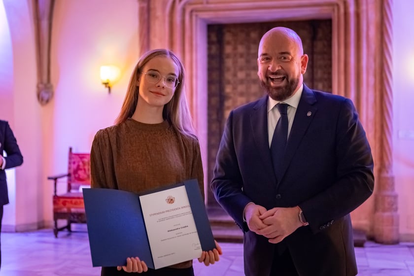 Uroczystość przyznania stypendi&oacute;w dla młodzieży wrocławskiej, uzdolnionej artystycznie