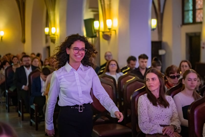 Uroczystość przyznania stypendi&oacute;w dla młodzieży wrocławskiej, uzdolnionej artystycznie