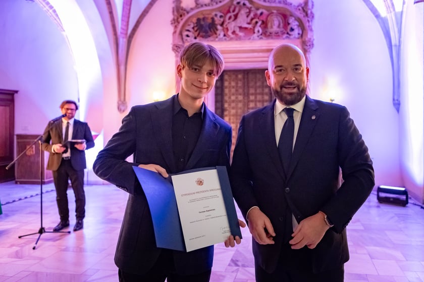 Uroczystość przyznania stypendi&oacute;w dla młodzieży wrocławskiej, uzdolnionej artystycznie