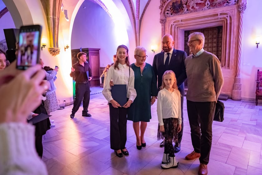 Uroczystość przyznania stypendi&oacute;w dla młodzieży wrocławskiej, uzdolnionej artystycznie